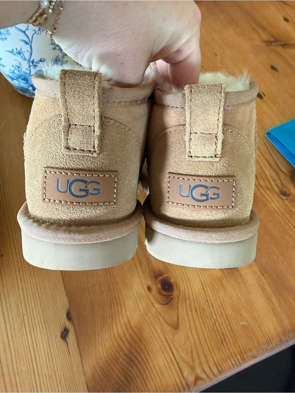 UGG Classic Ultra Mini - Chestnut - Picture 2 of 4